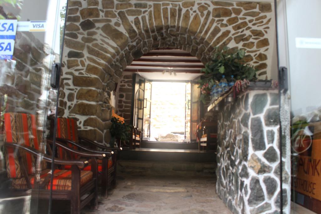 Eureka Lodge أويانتيتامْبو المظهر الخارجي الصورة